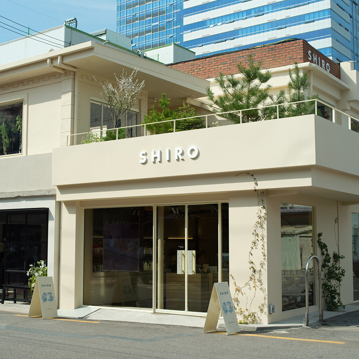 2025年4月26日（土）に新旧の文化が行き交う街、韓国・聖水（ソンス）に路面店をオープン